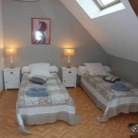 Changé, 5 Pièces, 13 Personnes - Fr-1-410-298 Сasa de vacaciones
